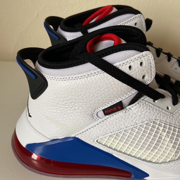 Nike Air Jordan Mars 270 Men’s Sneakers Size 13 - Picture 5 of 9